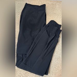 Athleta chelsea utility joggers Sz 4